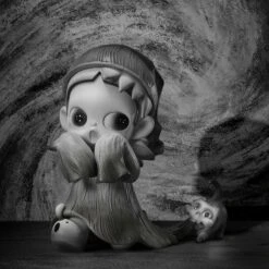 Zsiga Scared Performer Figurine -Strangecat Toys Store 20240920 111006 721040 5 1200x1200